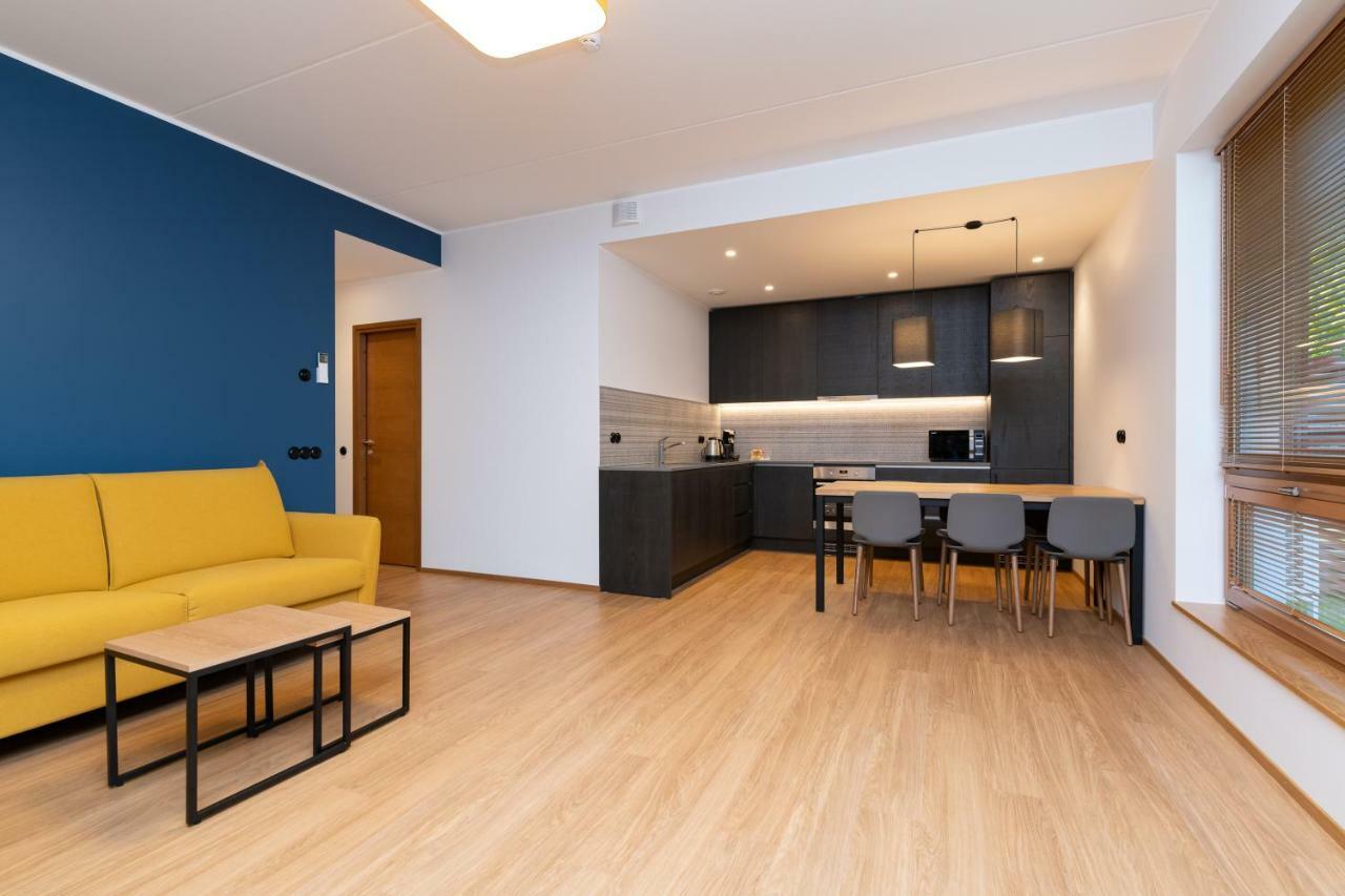 Self-Check-In 2 Bedroom Apartment With A Terrace And Free Parking Tallinn Exterior photo