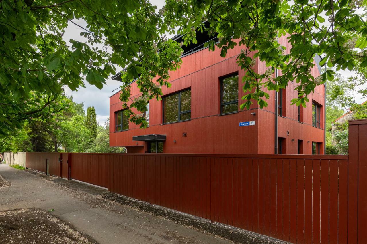 Self-Check-In 2 Bedroom Apartment With A Terrace And Free Parking Tallinn Exterior photo
